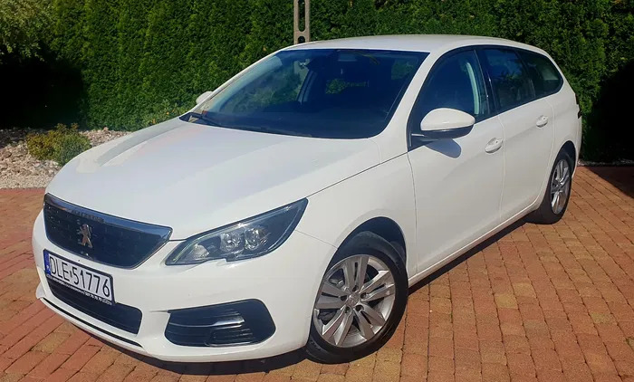 dolnośląskie Peugeot 308 cena 40000 przebieg: 174550, rok produkcji 2018 z Legnica